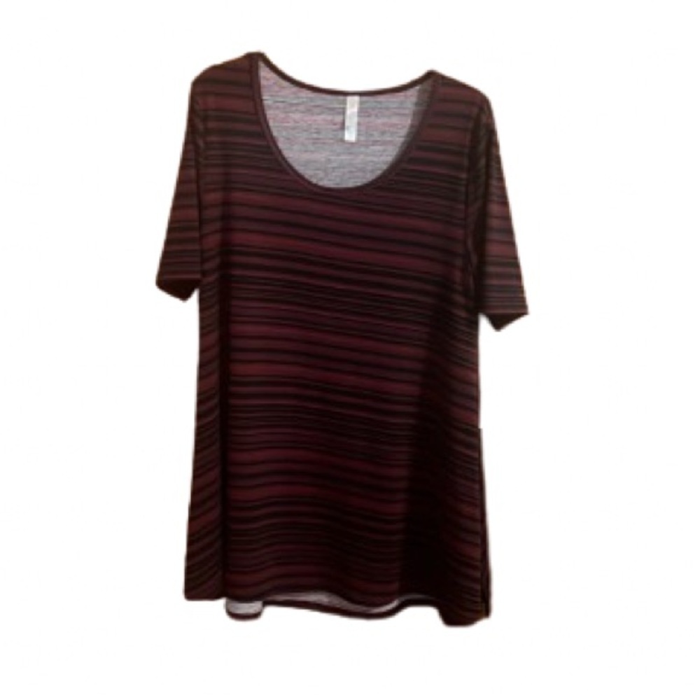 #252 LuLaRoe Perfect T Medium